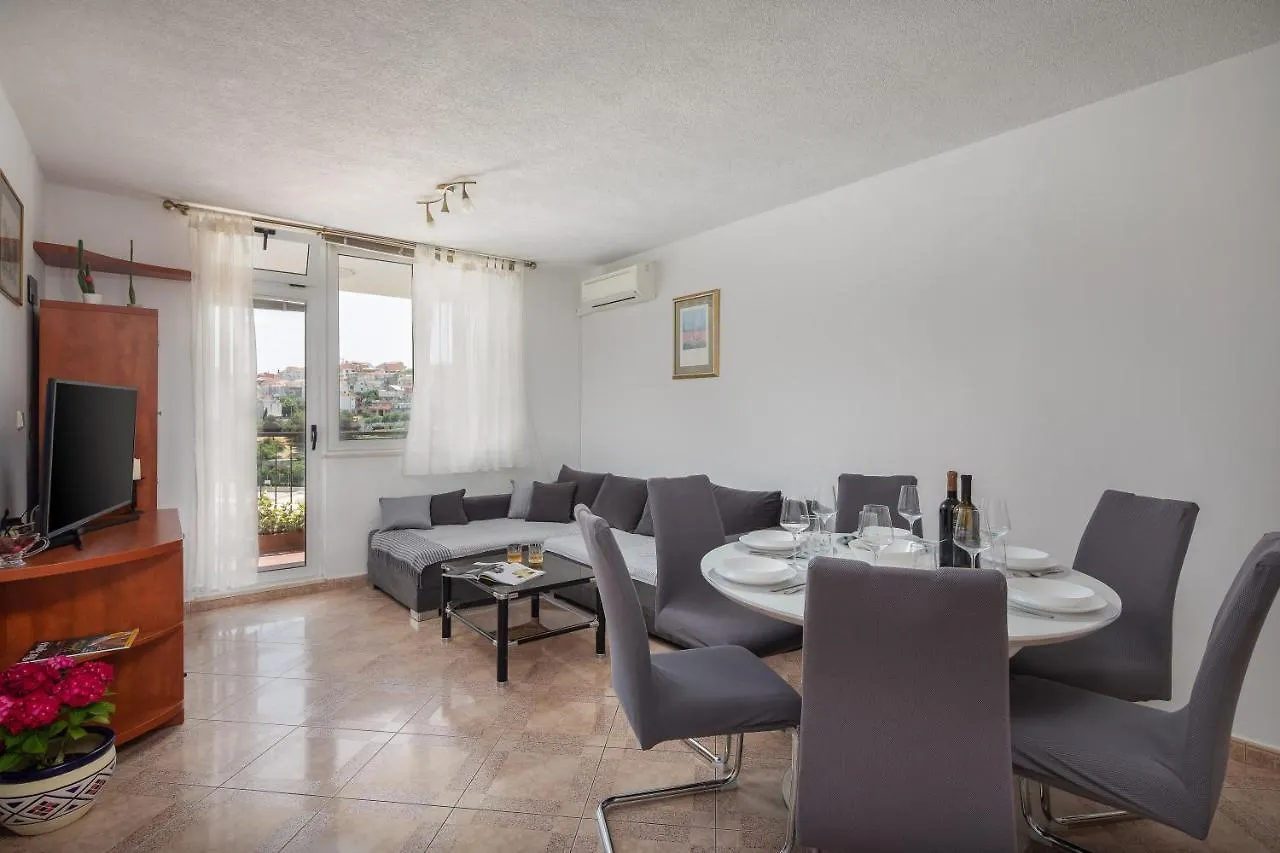 Apartment Lucy In Split